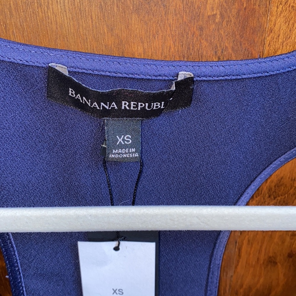 Banana Republic Racerback Shell - Picture 5 of 9
